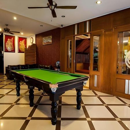 Triple Rund Place Hotel Patong Bagian luar foto