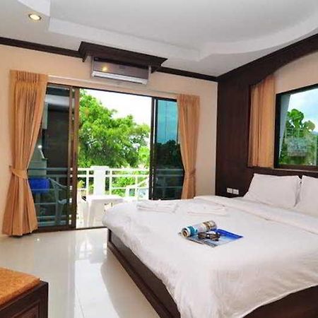 Triple Rund Place Hotel Patong Bagian luar foto